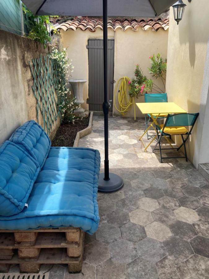 Le Studio D'Auguste- Coeur De Nimes-Chaleureux-Emplacement Ideal Bagian luar foto
